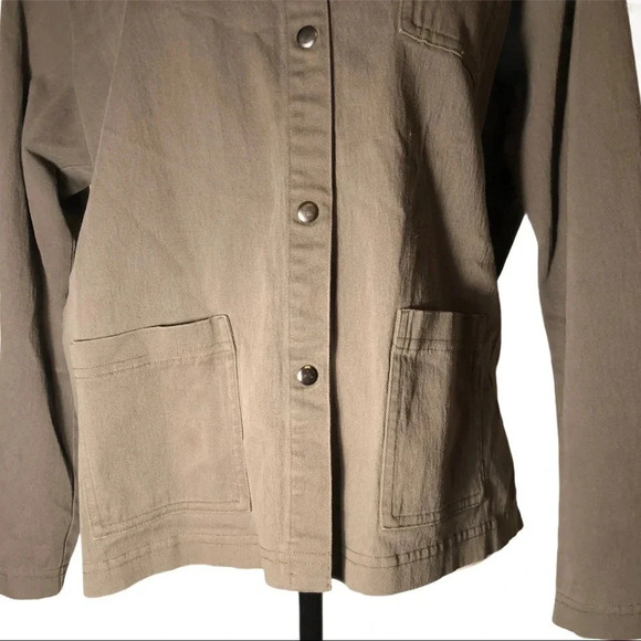 EILEEN FISHER Organic Cotton Mandarin Collar Olive Green Utility Shacket - Picture 7 of 10